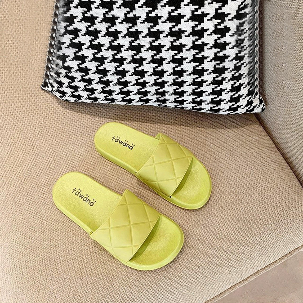 Latest Design Perfect Beach Wear Slippers for Women