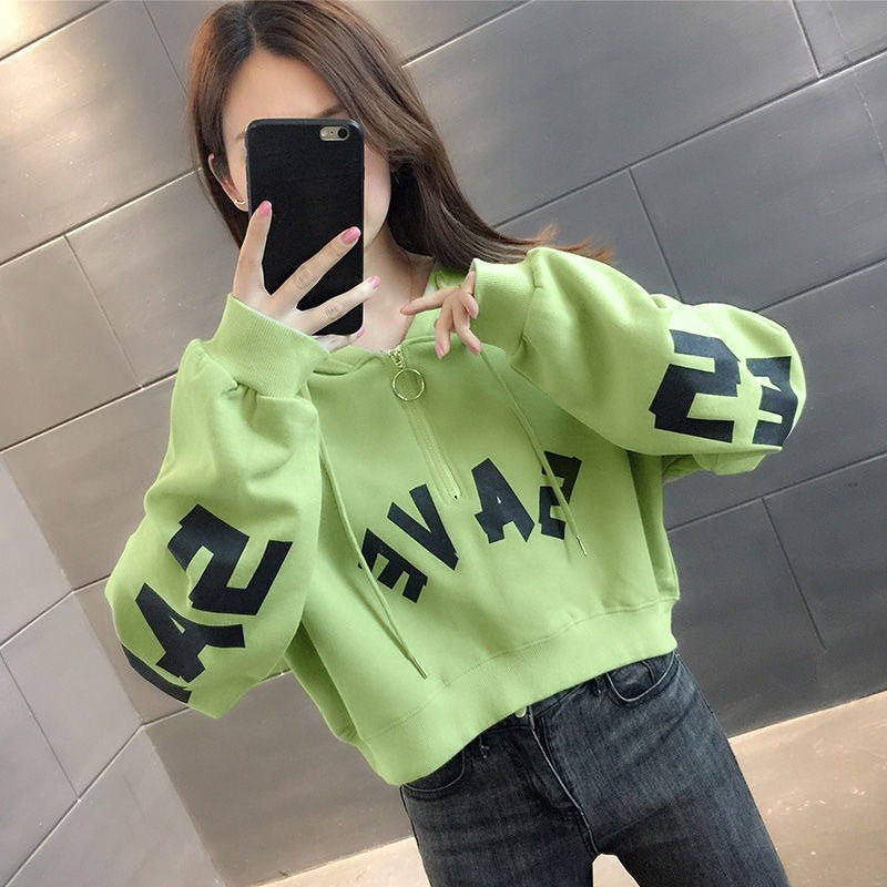 Ultimate Style Free Fit Typographic Print Crop Top for Women