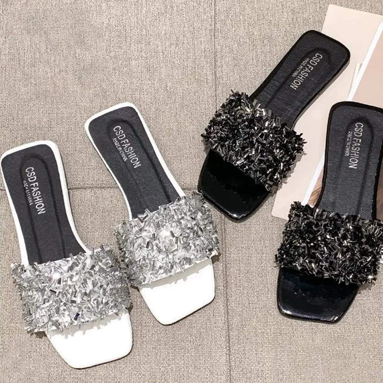 Square Head Fashion Low Heel Casual Flat Sandals for Women