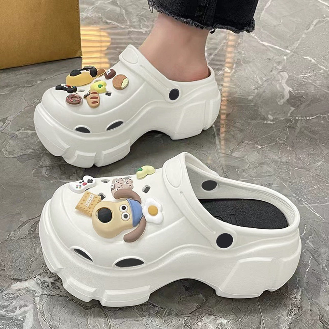 Platform Hole Fashion Clogs Sandals for Women