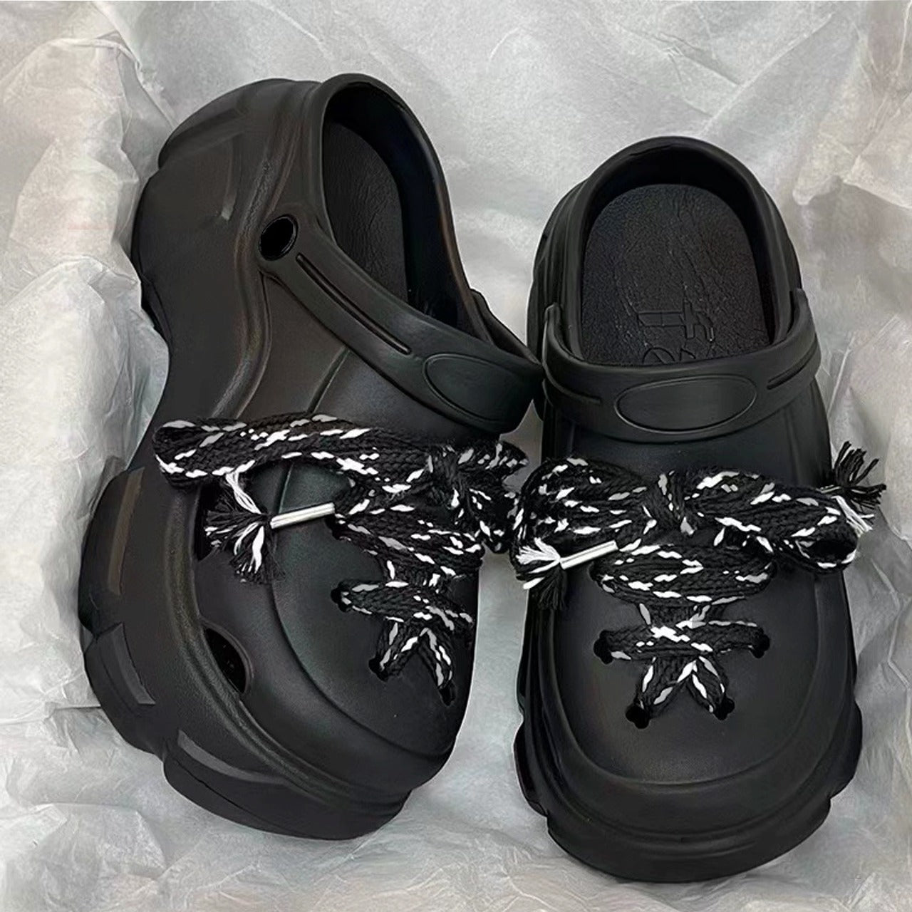 Platform Hole Fashion Clogs Sandals for Women