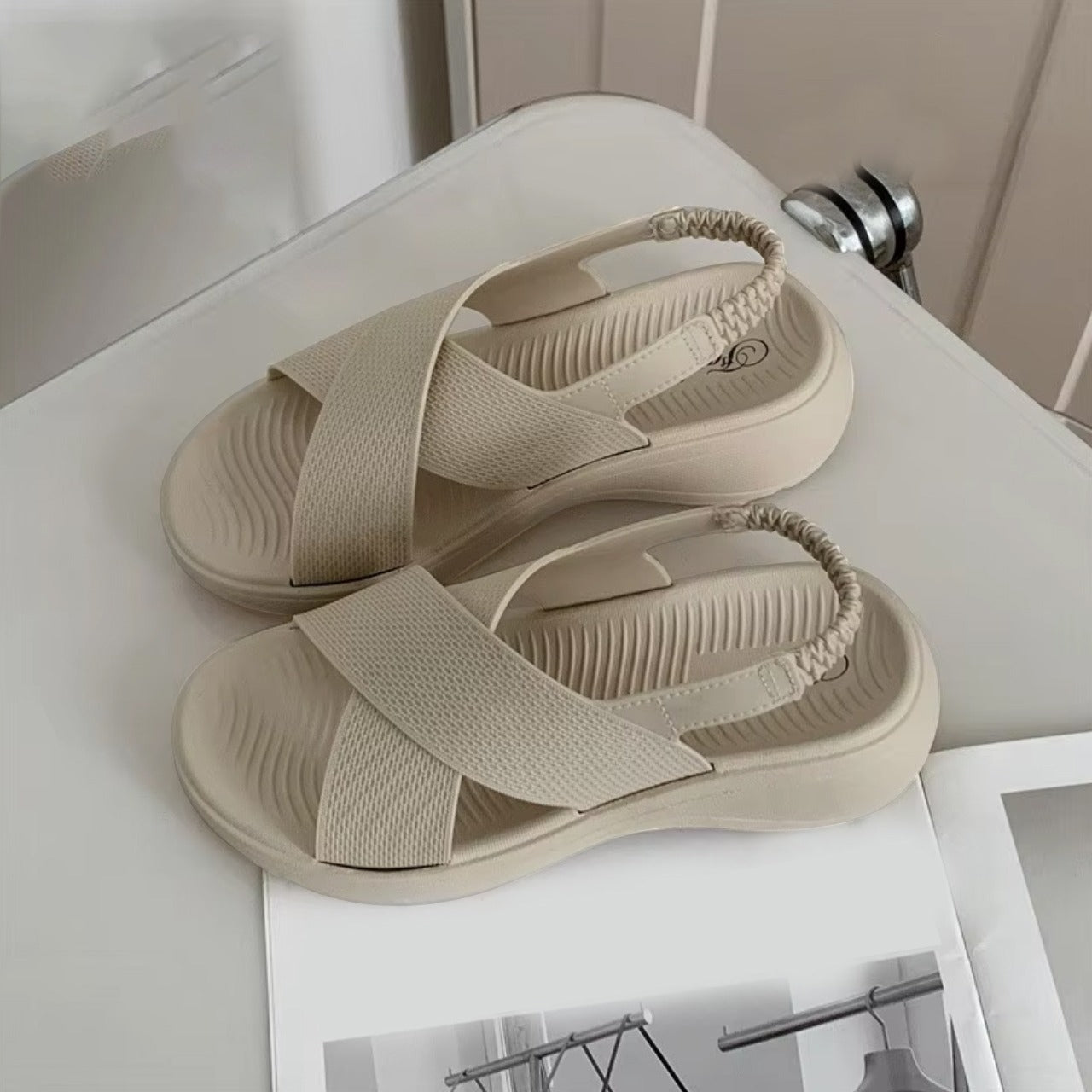 New Solid Color Cross Strap Summer Sandals for Women