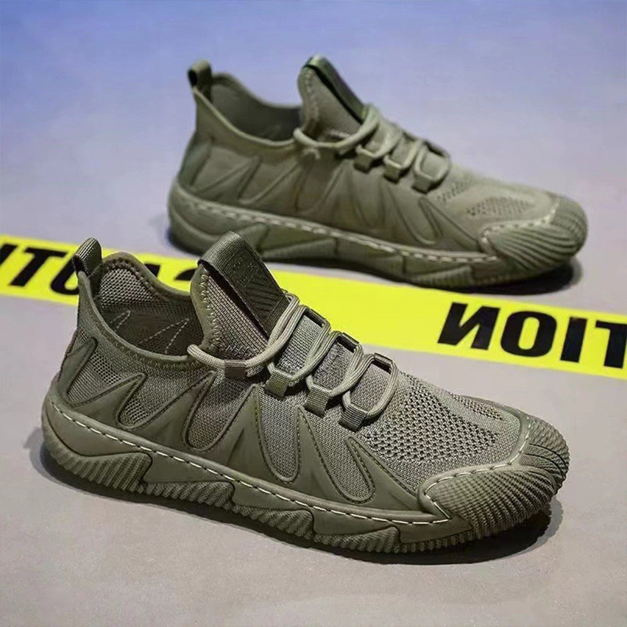 Men Walking Lightweight Military Boot Style Shoes