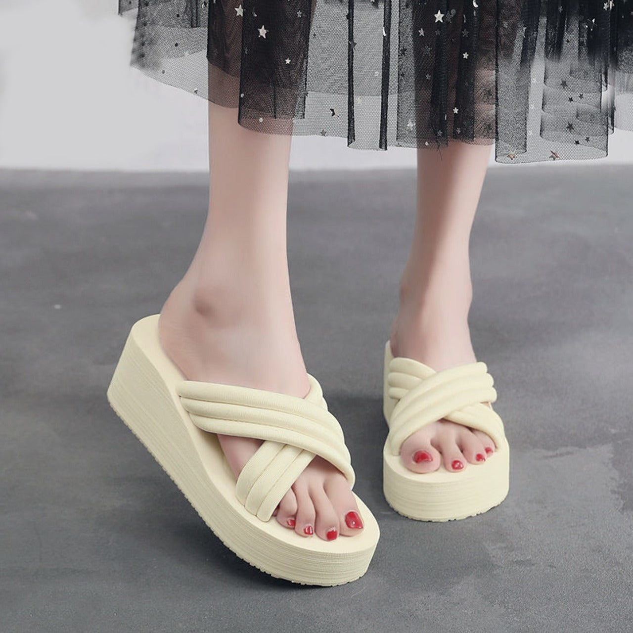 Latest Fashion Wedge Solid Sandals for Women