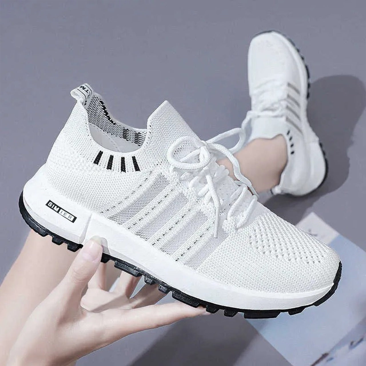 Latest Breathable Lightweight Sports Trainer Shoes for Women