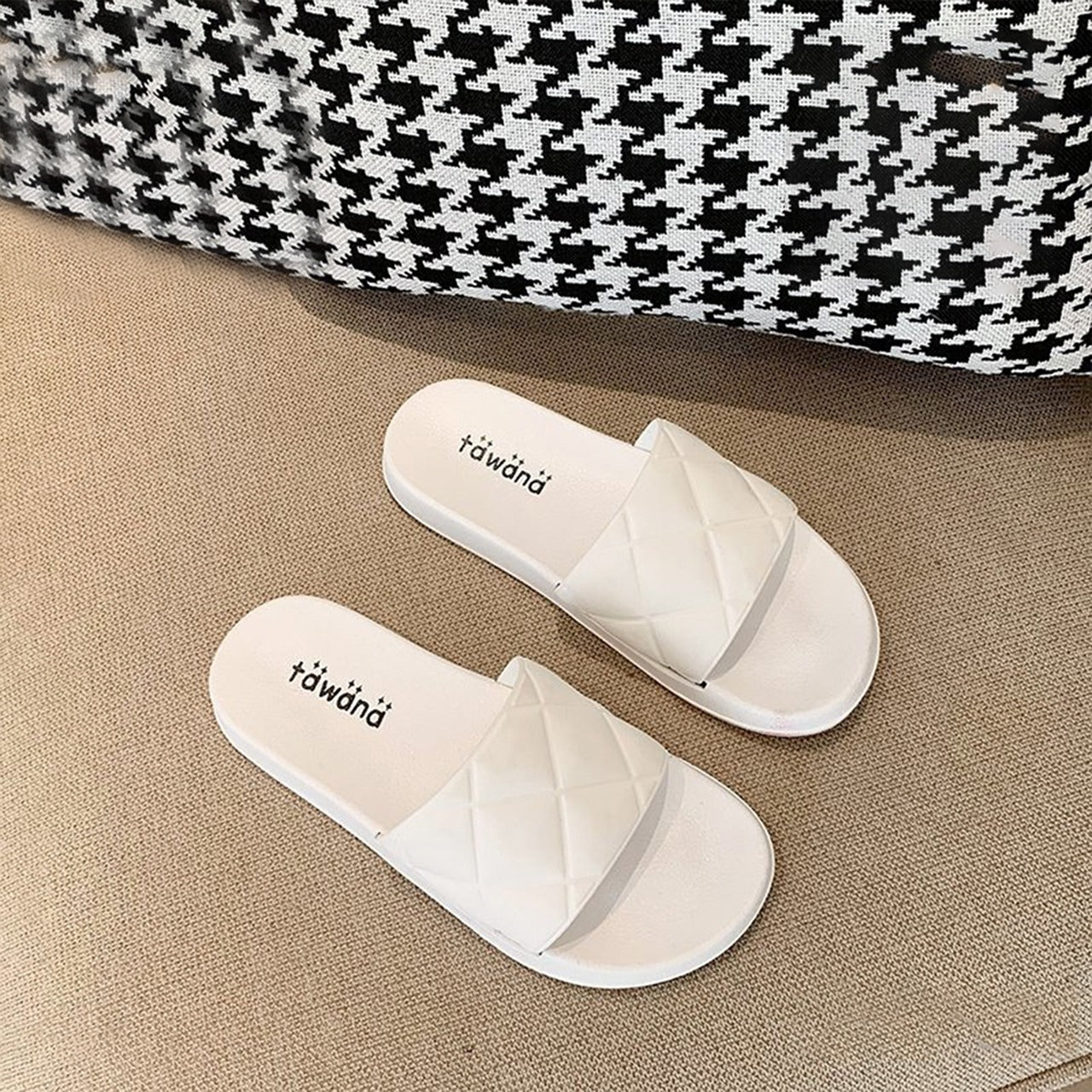 Latest Design Perfect Beach Wear Slippers for Women