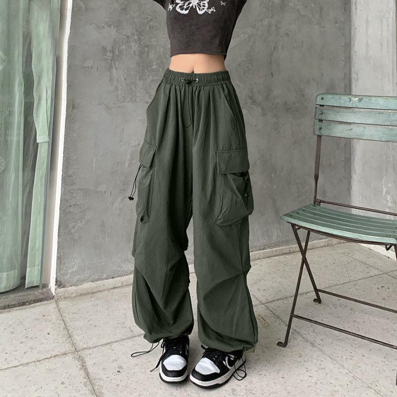 Solid Color Loose Fit Cargo Pant for Women