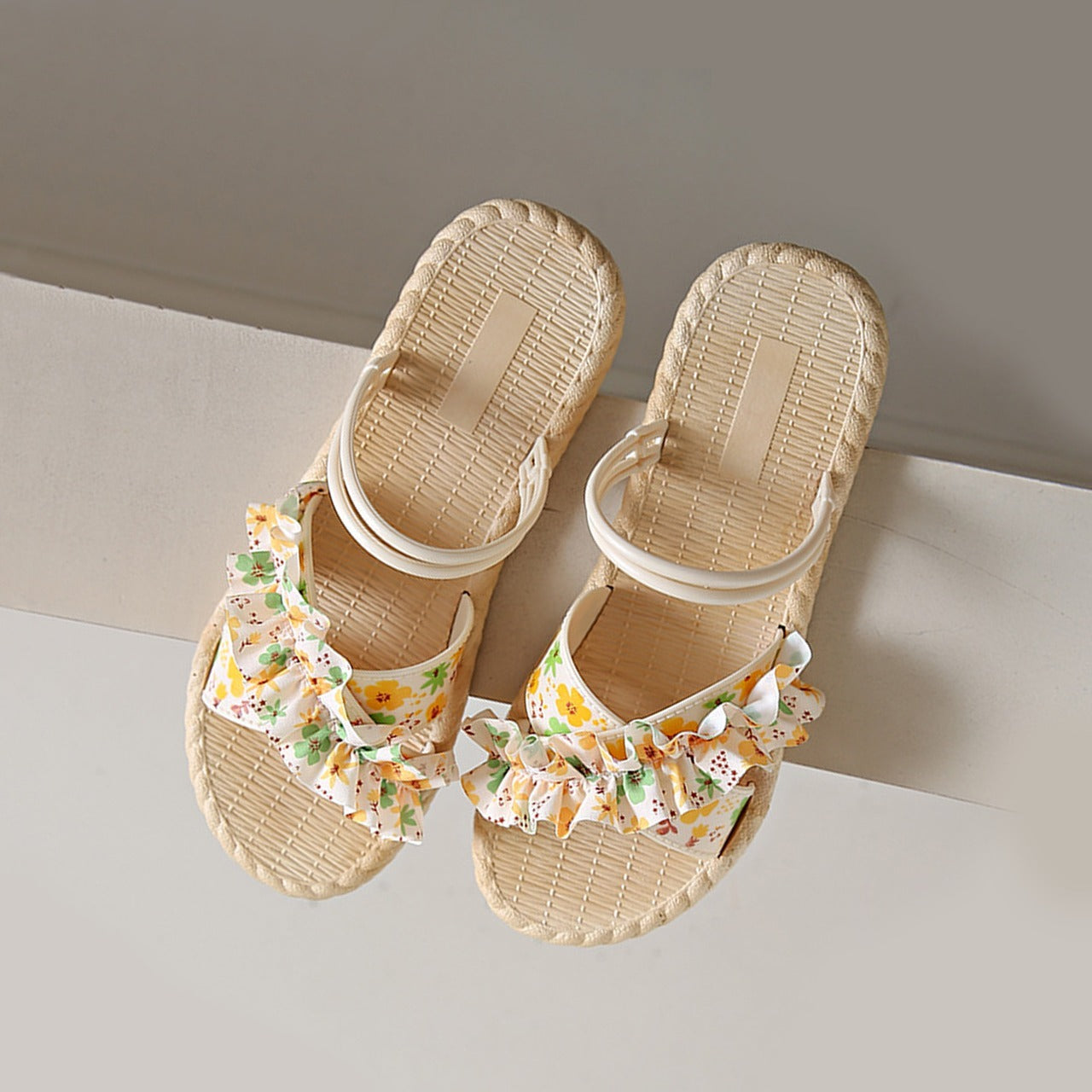 Latest Floral Pattern Flat Slipper Sandals for Women