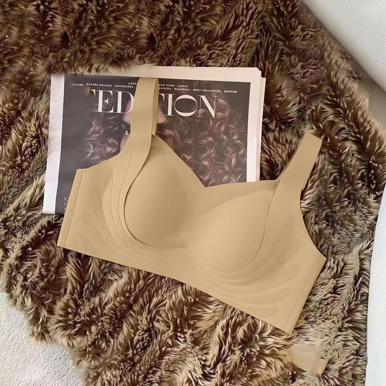 Solid Fashion Supportive Wireless Lift Bra for Women