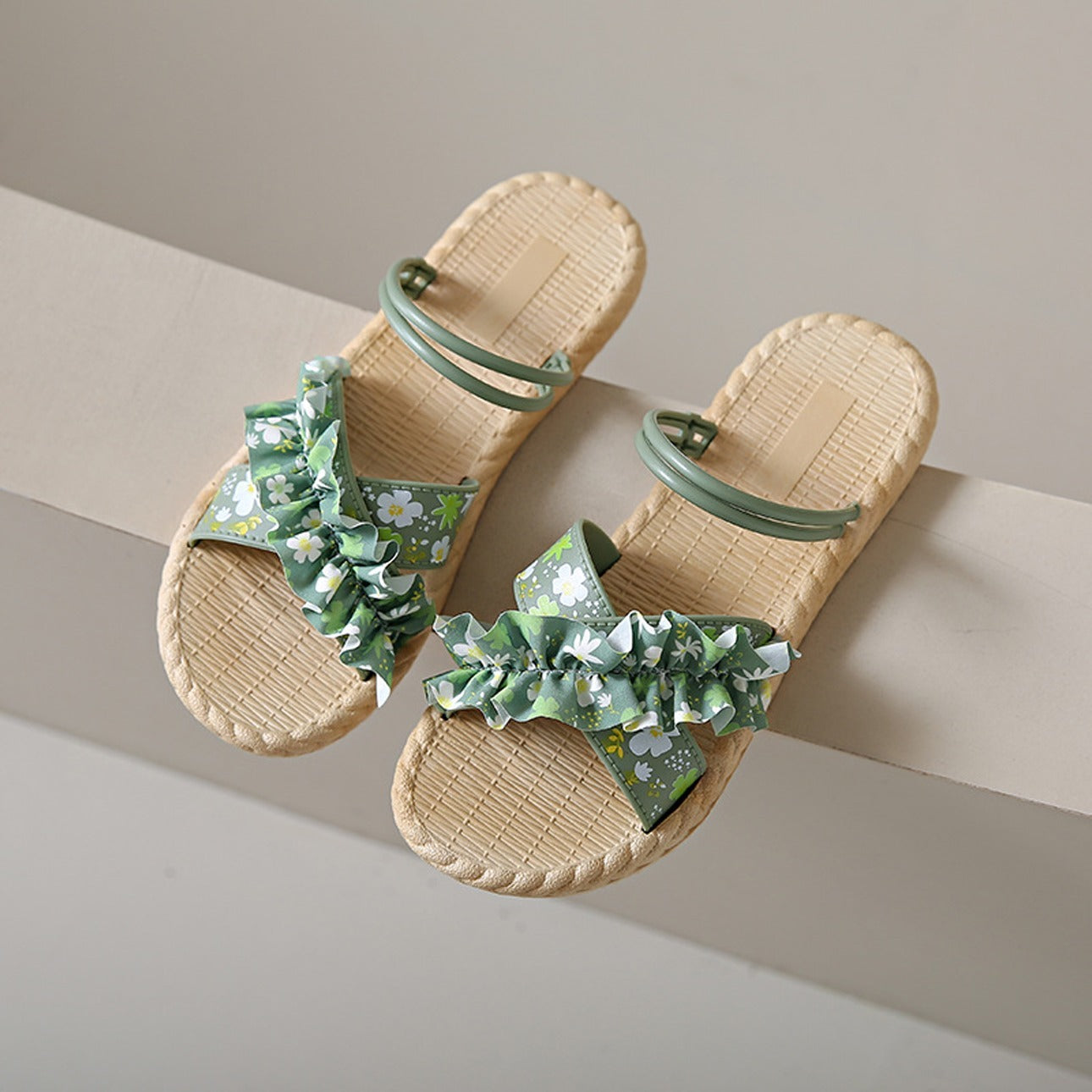 Latest Floral Pattern Flat Slipper Sandals for Women