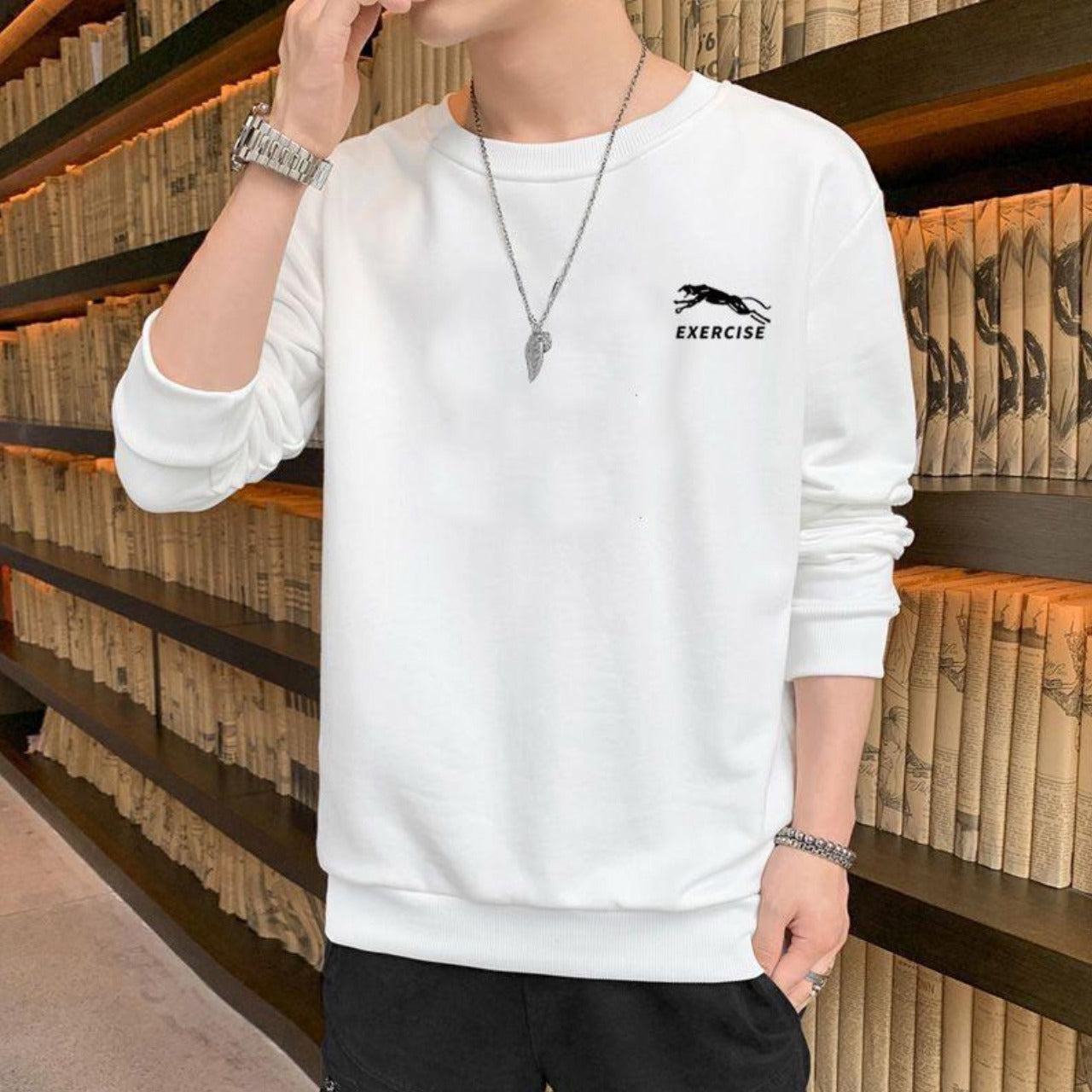 Solid Color Round Neck Casual Pullover Sweatshirt for Men