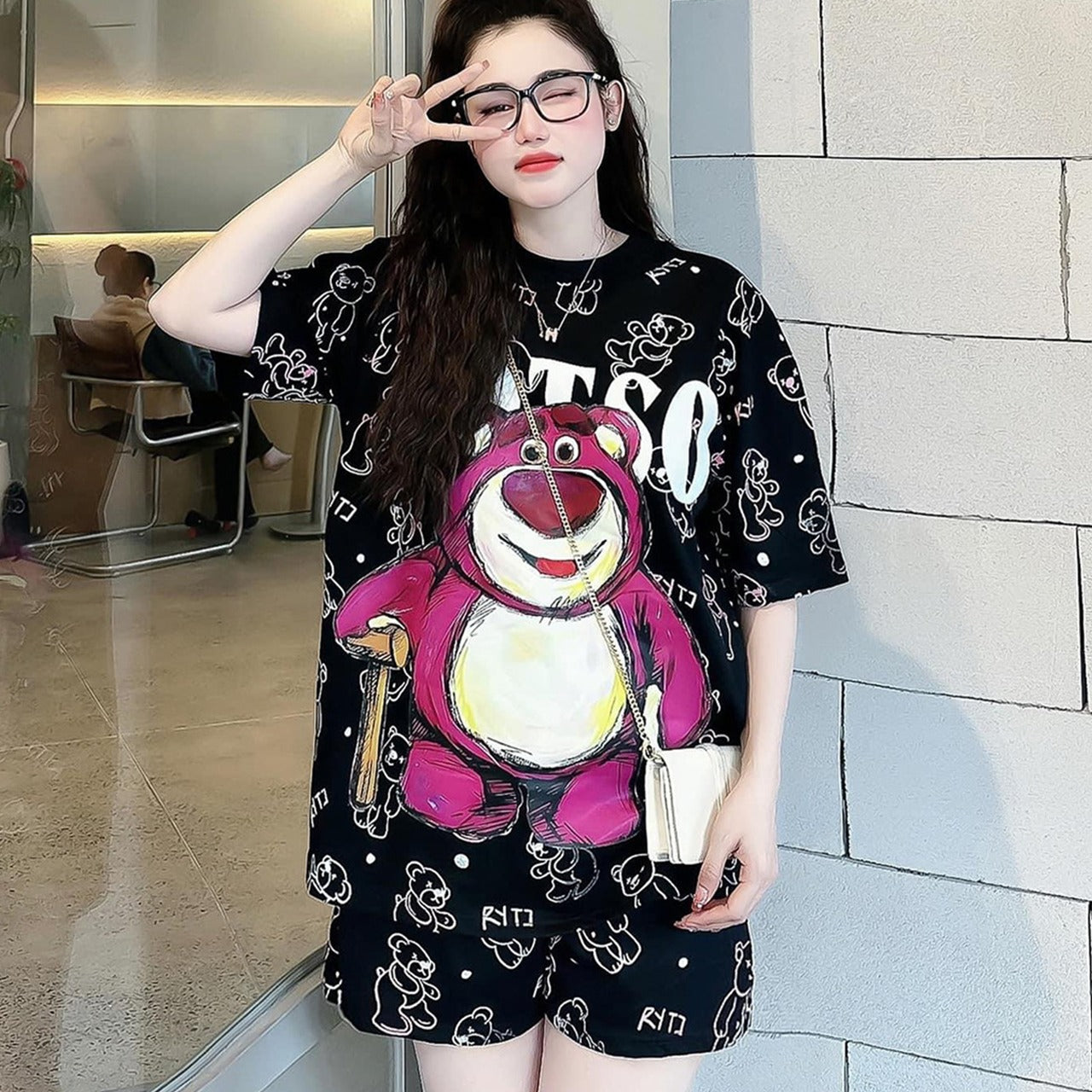 New Bear Design Printed Fashion Round Neck T-shirt & Shorts for Women