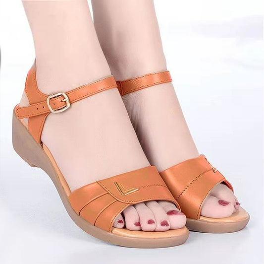 Daily Wear Style Street Fashion Solid Wedge Buckle Strap Sandals for Women