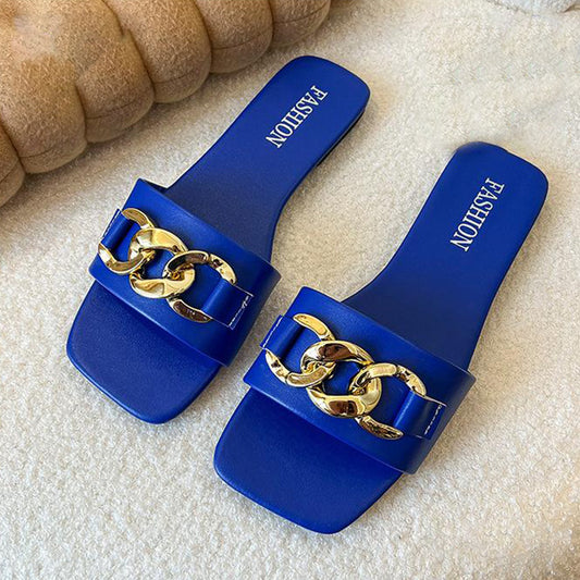 Quilted Round Lock Style Flat Sandals for Women