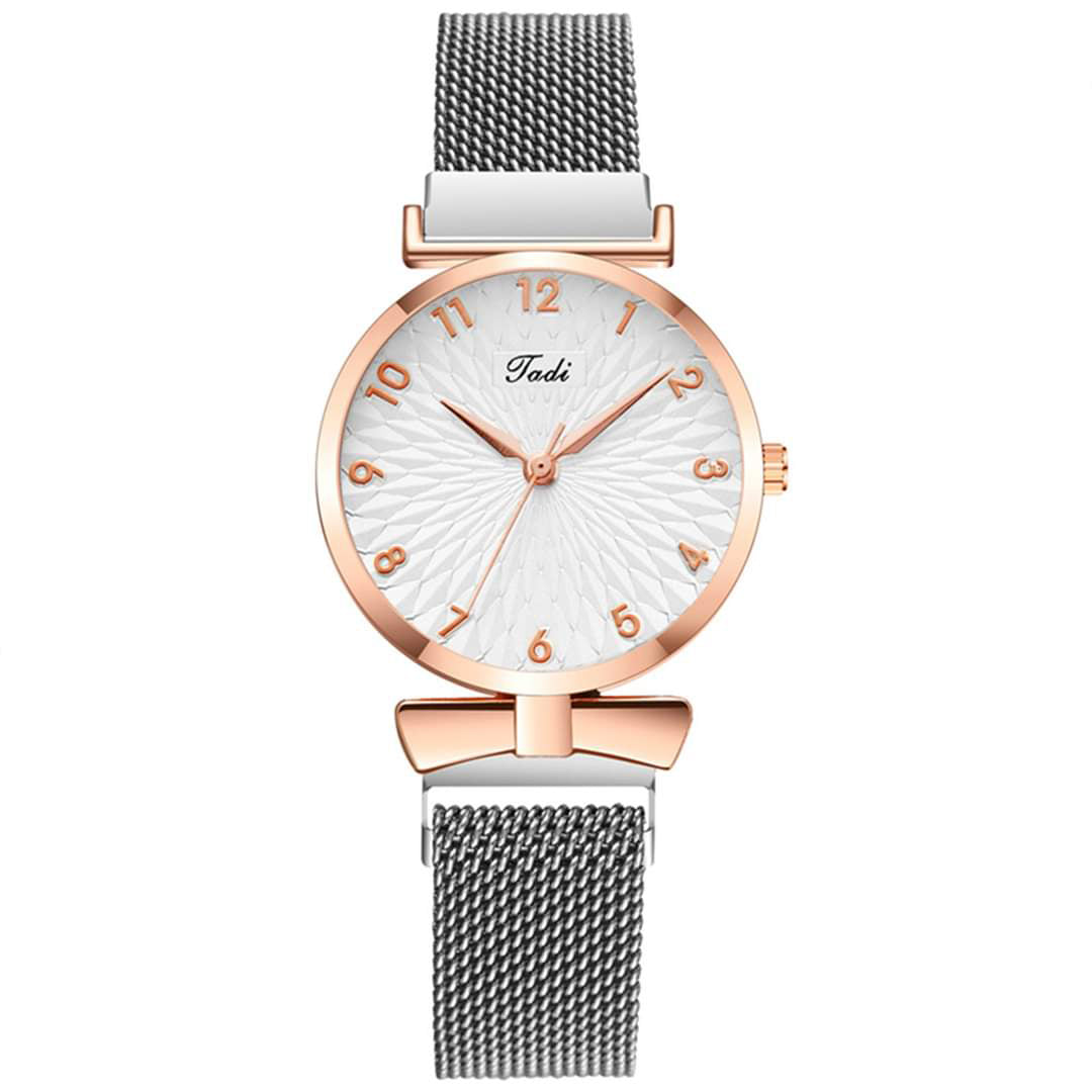 New Quarts Luxury Style Wrist Watch for Women