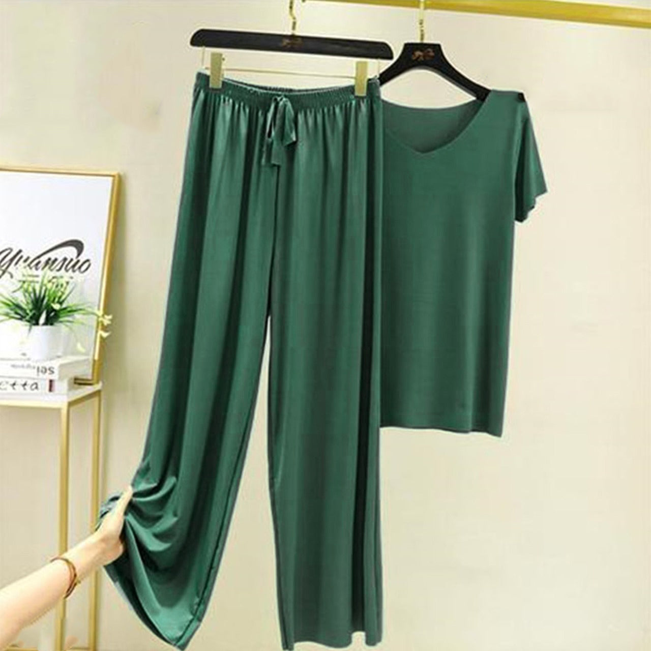 Solid Color Short Sleeved Loose T-shirt & Pant for Women