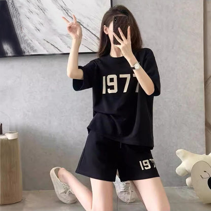 Leisure Solid Color T-shirt & Shorts Sports Suit for Women