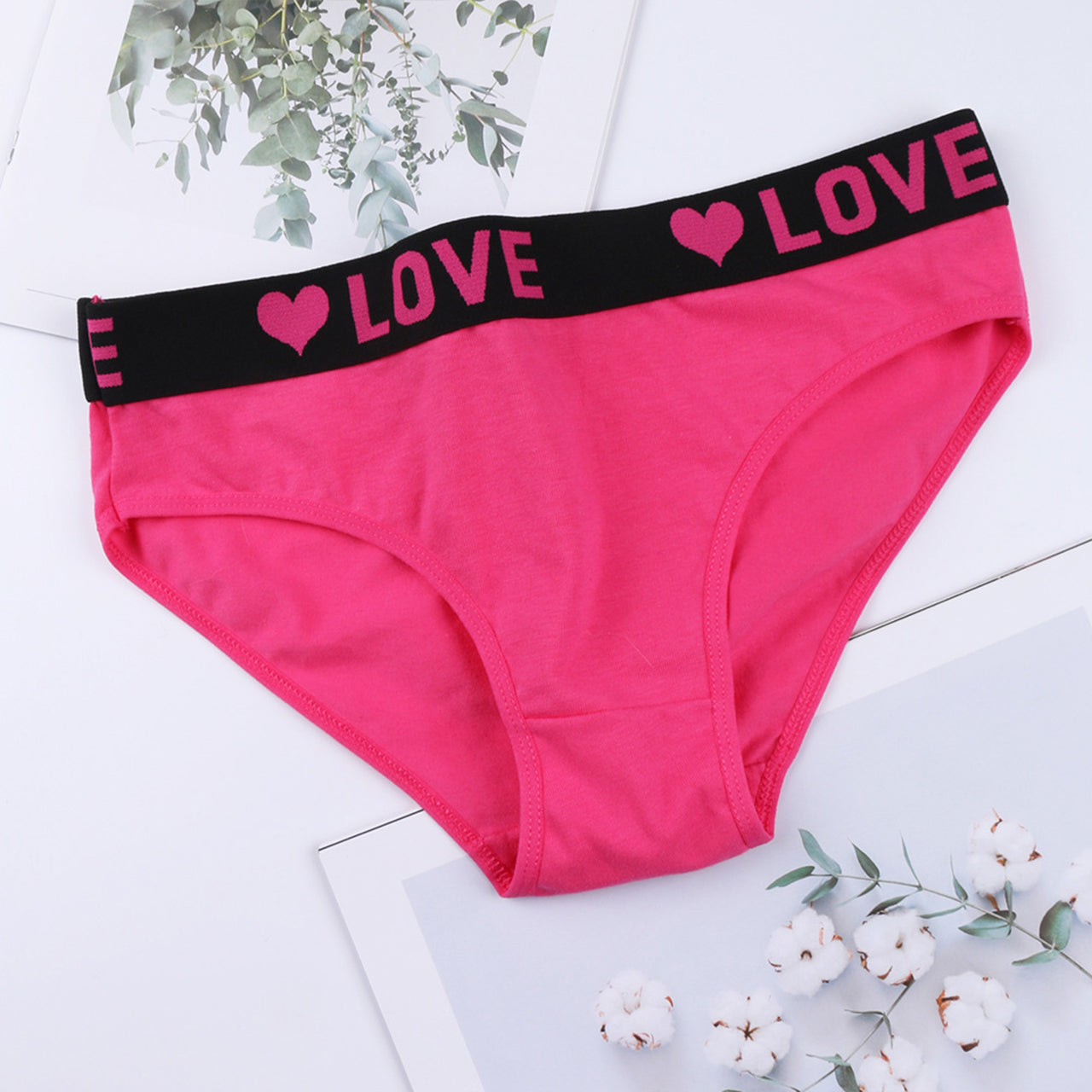 Letter Print Breathable Inner Wear Panties for Girls