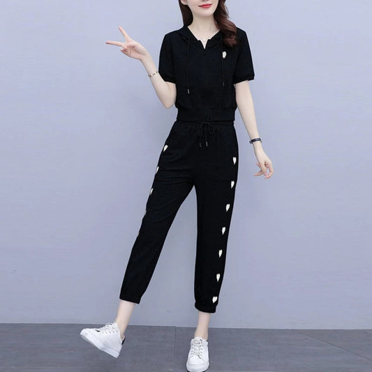 Styled Printed Pattern Pant & T-shirt for Women